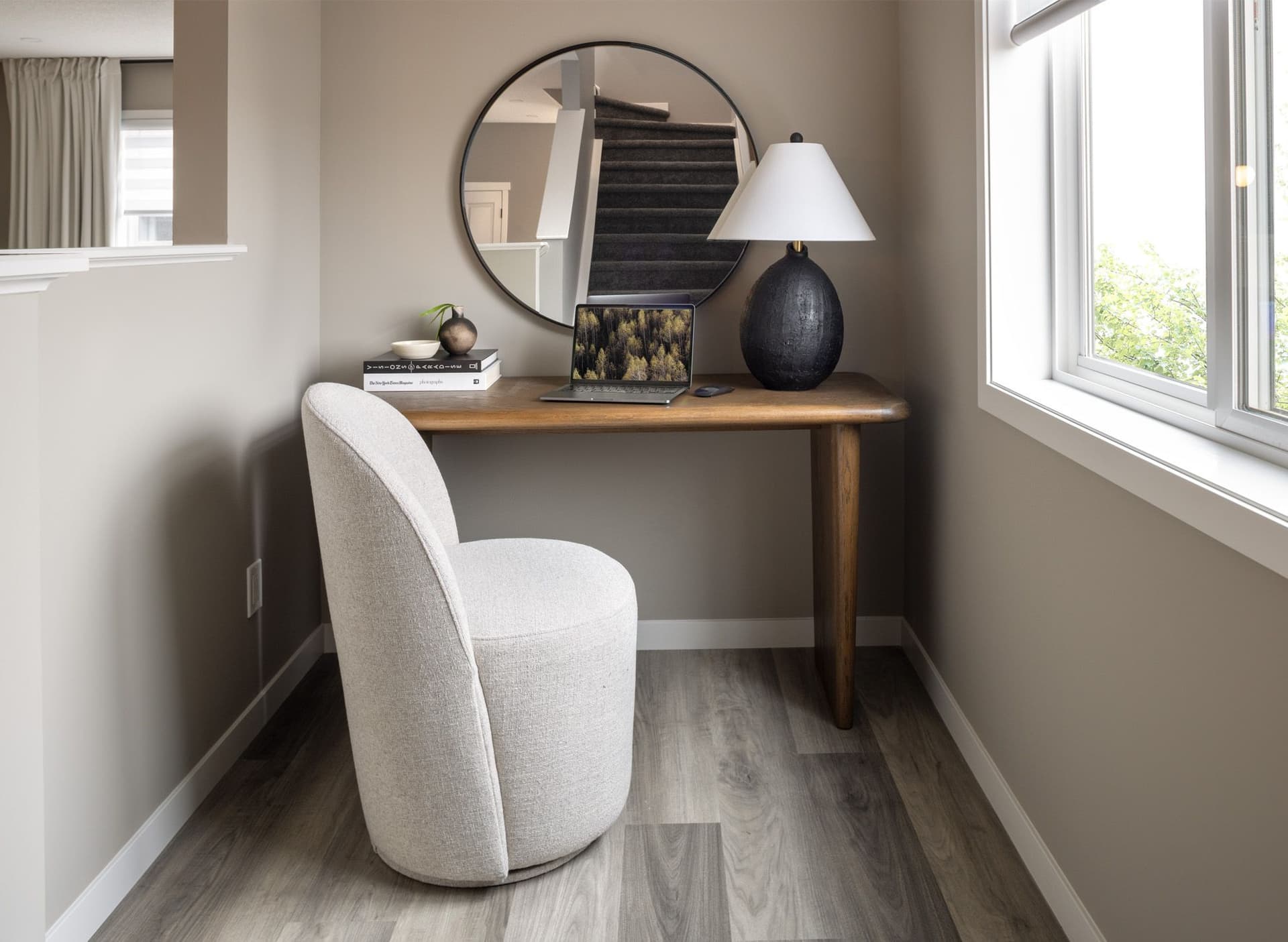 Desk nook on staircase landing.