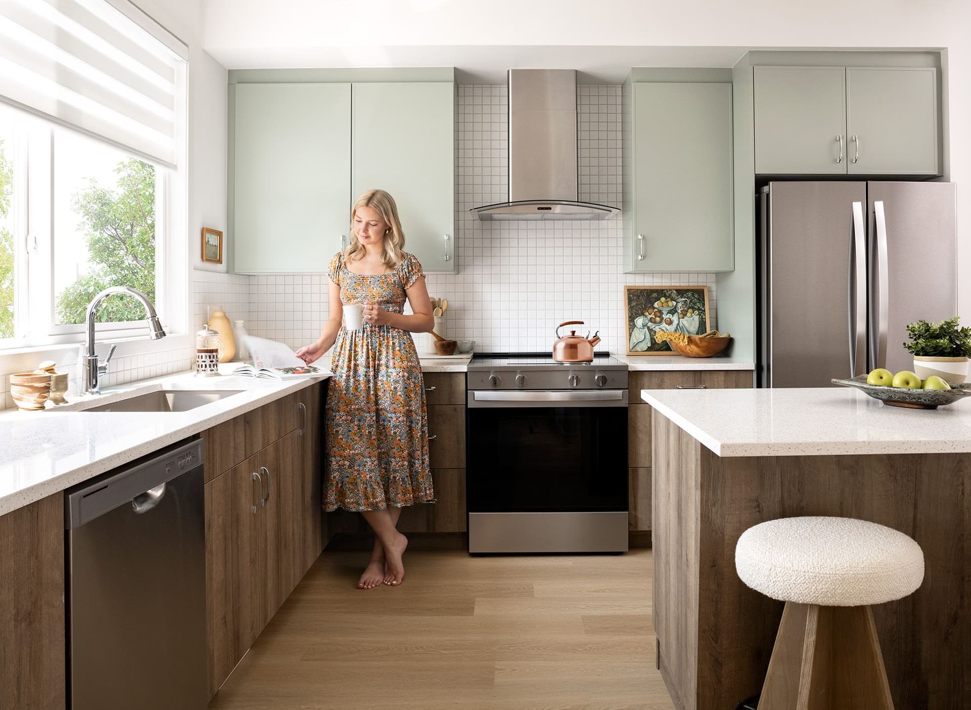 Relaxed homeowner in the Barwell kitchen.